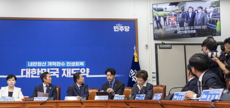 鄭 "대통령도 쫓아냈는데 대법원장 뭐라고"