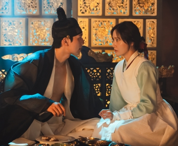 전 세계 사로잡은 ‘폭군의 셰프’…<b>임윤아</b>·<b>이채민</b>의 ‘최애’ 장면은...