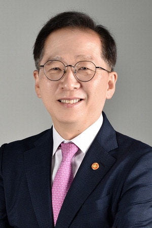 野 여의도연구원장에 조승환