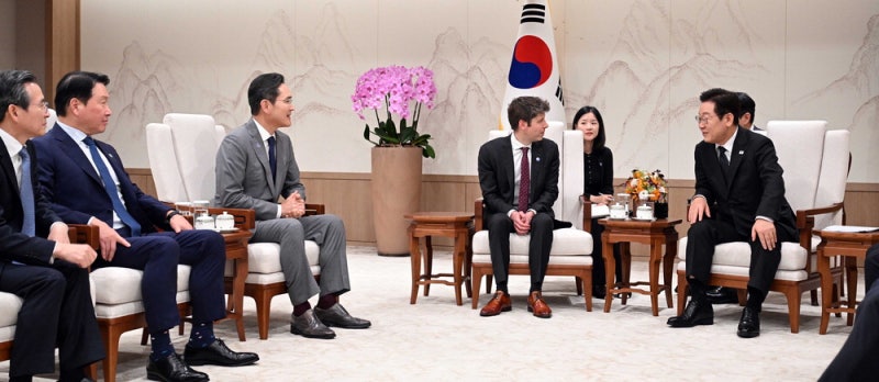 삼성·SK, 오픈AI에 최대 100조 HBM 공급
