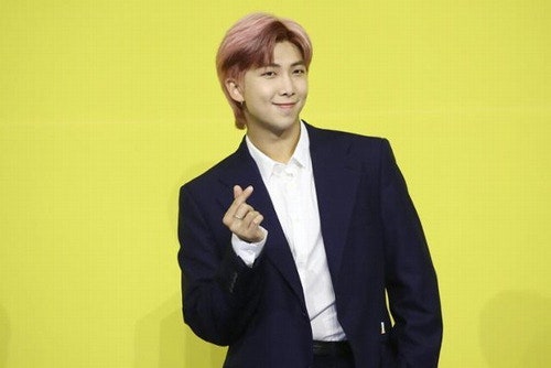 BTS RM   美서 큐레이터 데뷔