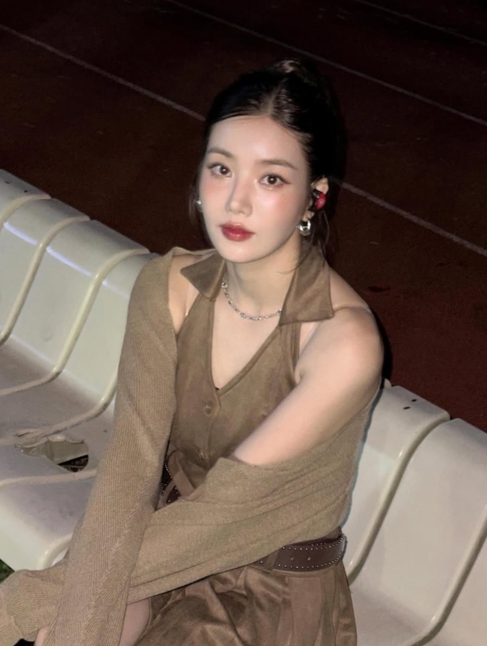 <b>권은비</b>, <b>워터밤 여신</b>? 가을 여신