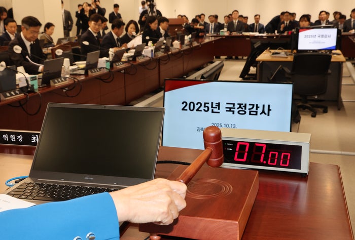 이재명 정부 첫 국감 이틀째…‘전산망 먹통·<b>이진숙</b> 체포’ 격돌하나