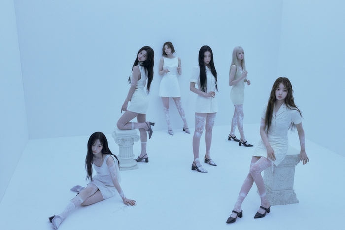 <b>엔믹스</b>, 고퀄리티 ‘블루 밸런타인’ 컴백…음반·음원 차트 1위