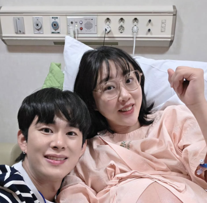 <b>임라라</b>·<b>손민수</b>, <b>쌍둥이</b> 부모 됐다 “건강하게 태어나”