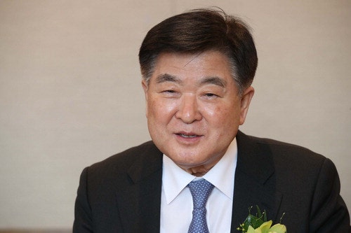 K조선 부활 이끈 '현대맨'… 권오갑, HD현대 명예회장 추대