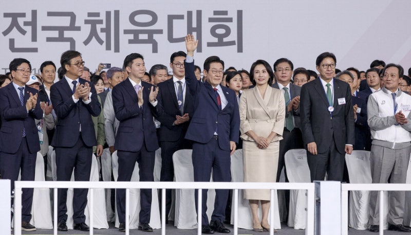 李 "결과 승복하는 '원팀 정신'이 韓의 뿌리"