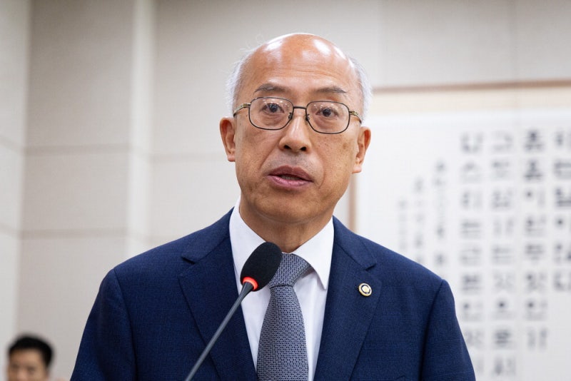 "4년 연임 개헌때 李 적용되나" 법제처장 "국민 결단할 문제"