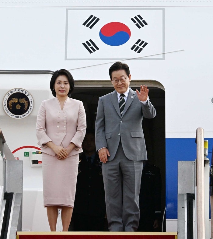 <b>이재명</b> 대통령, <b>아세안</b> 참석차 출국…‘정상외교 슈퍼위크’ 본격 돌입