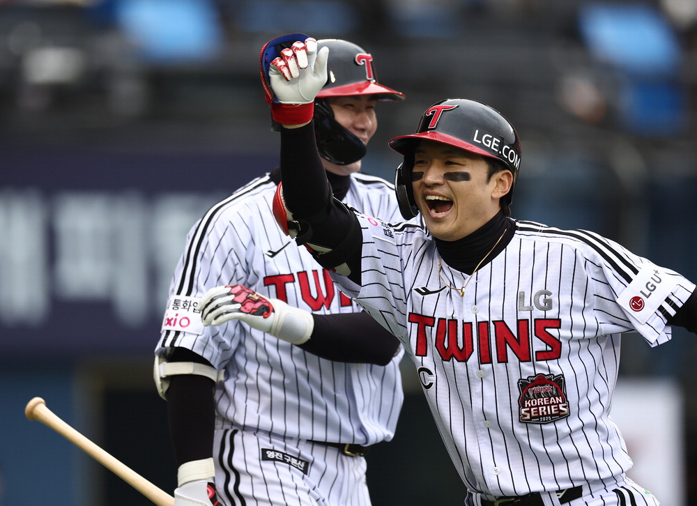 역시 정규시즌 1위 … LG, 한국시리즈 기선 제압