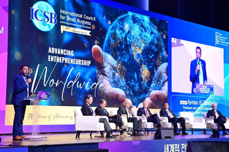 "불확실성의 시대 … 기업가정신 더 빛 발할 것"