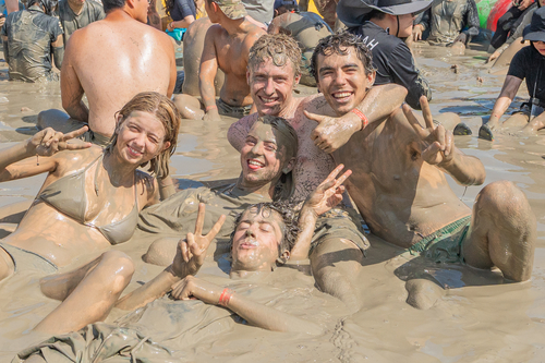 보령머드축제를 찾은 외국인 관광객 [사진=보령시]