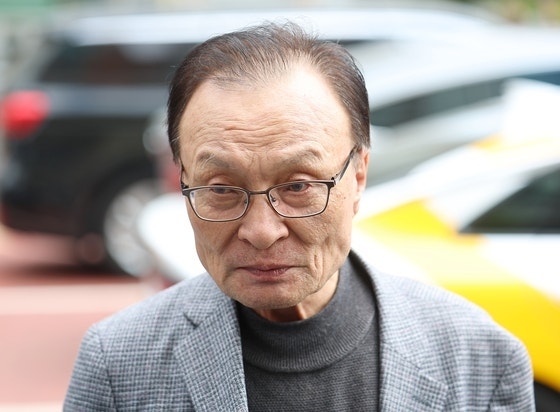이대통령, ‘장관급’ <b>민주평통</b> <b>수석부의장</b>에 <b>이해찬</b> 전 총리 임명