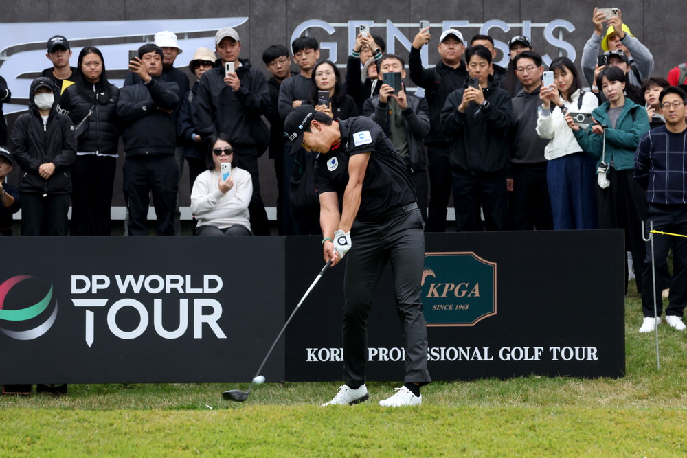 왼쪽 어깨 열고 골반 높이 유지 … 정교한 장타자로 변신한 비결