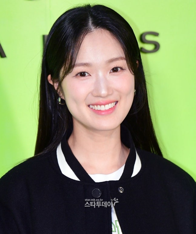 <b>김혜윤</b>, 장나라 만날까…“‘<b>굿파트너2</b>’ 제안 받고 검토 중”[공식]