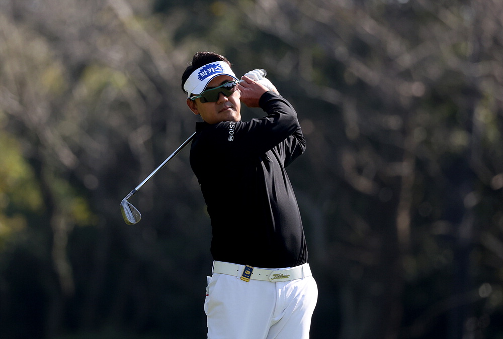 샷·퍼트감 찾은 박상현, 노보기 6언더 버디쇼