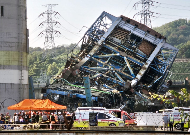 울산화력발전소 60m 구조물 와르르