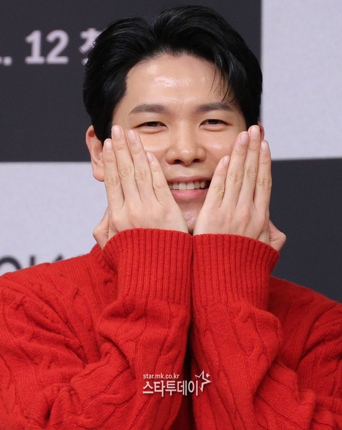[포토]이홍희, <b>베일드 뮤지션</b> 연출