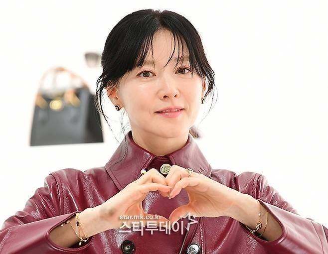 <b>이영애</b>, 한국어 배우다 쓰러진 태국 <b>유학생</b> 위해 1000만원 <b>기부</b>