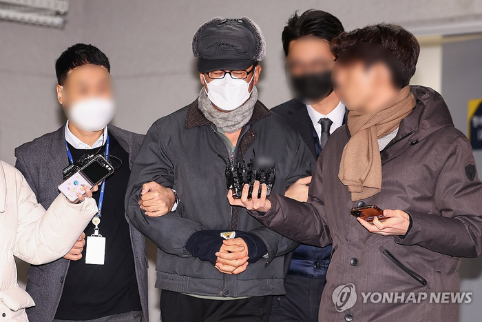 내란특검, '계엄 2수사단·진급청탁 금품' 노상원 징역 3년 구형