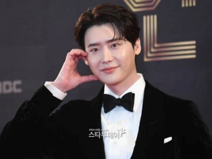 반부패 시위 여파…배우 <b>이종석</b>, 필리핀 <b>팬미팅</b> 2주 앞두고 돌연 <b>취소</b>