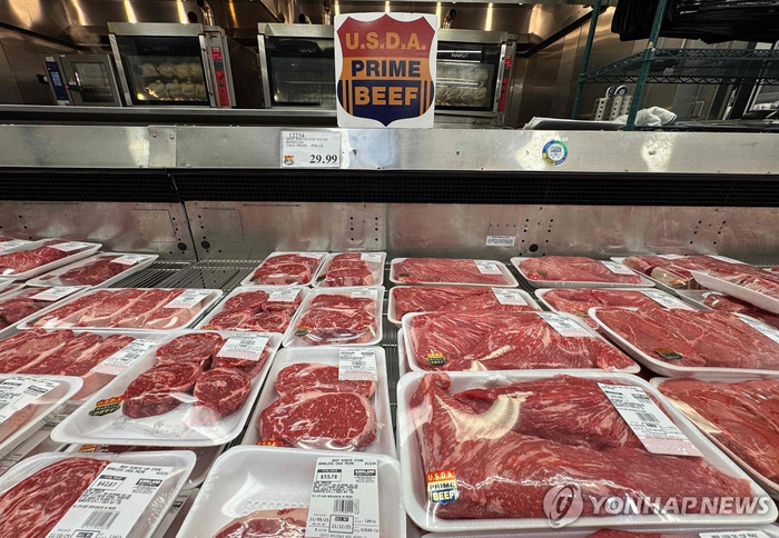 미국의 한 대형마트에 진열된 소고기 [AFP 연합뉴스]