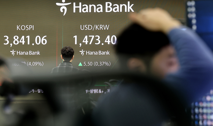 외국인 이달 코스피서 반도체 10조 매도 폭탄, 진짜 발 뺀 건가