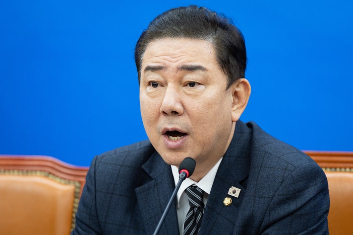 김병기 “30만명 생계 벼랑 끝…<b>홈플러스</b> 정상화에 모든 방안 <b>추진</b>”