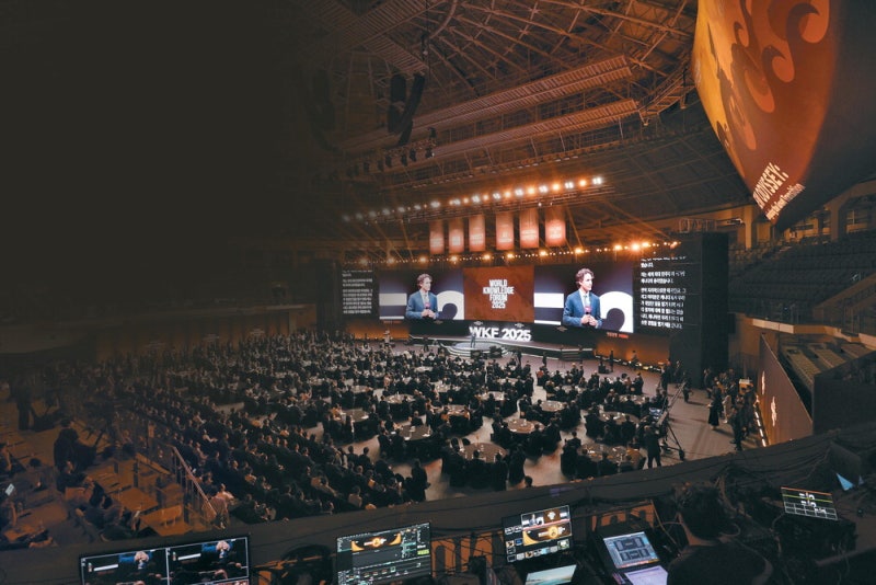 대전환기 항해하는 인류의 새 도전, 통찰을 담았다