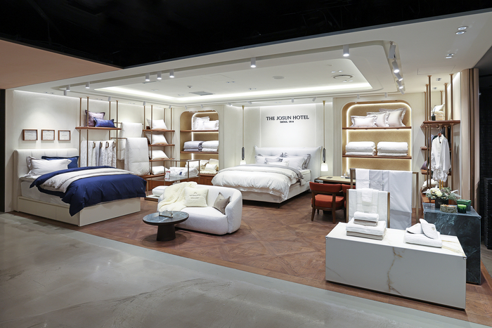 신세계 강남점의 9층 더 조선호텔 침구 매장. &lt;자료 = 조선호텔&gt;