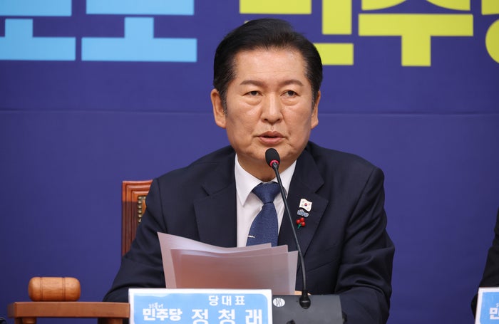 정청래 “<b>내란재판부</b> 위헌시비 최소화”…장동혁 “사법부 우려는 국민...