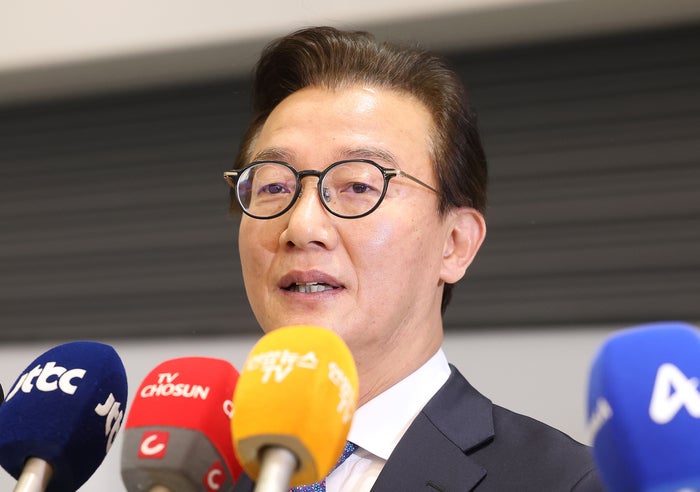 [속보] 이 대통령, ‘통일교 의혹’ <b>전재수</b> 해수부 장관 <b>면직안 재가</b>