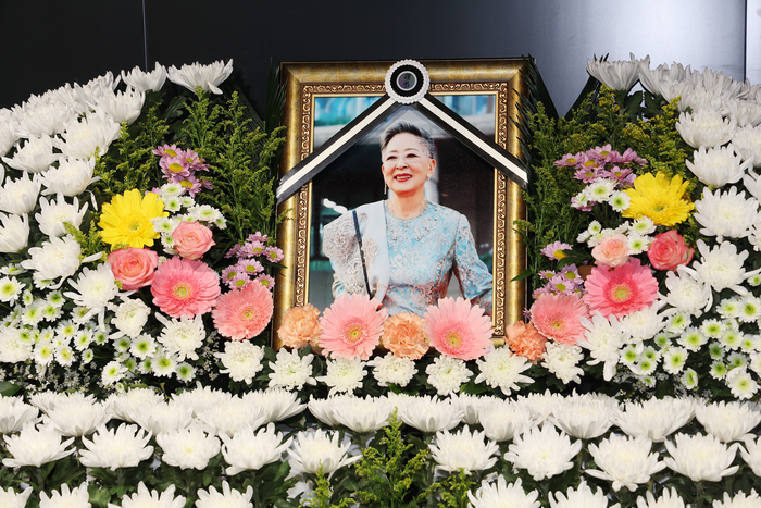  지난 7일 별세한 원로배우 고 김지미를 추모하는 공간이 11일 서울 충무로 서울영화센터에 마련돼 있다.연합뉴스