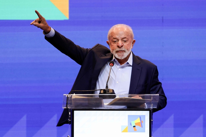  12일 브라질 브라질리아에서 열린 전국 인권 회의에 참석한 루이스 이나시우 룰라 다시우바 브라질 대통령이 발언하고 있다.[AFP 연합뉴스]
