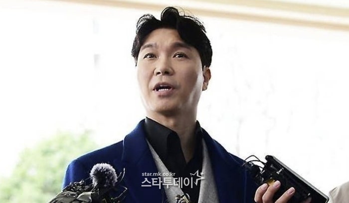 ‘<b>박수홍</b> 출연료 <b>횡령</b>’ <b>친형</b> 부부, 오늘(19일) 2심 선고…1심 징역 2년