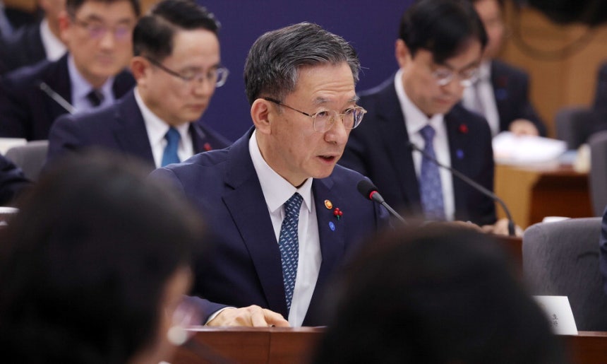  19일 정성호 법무부 장관이 업무보고에서 발언을 하고 있다.김호영 기자