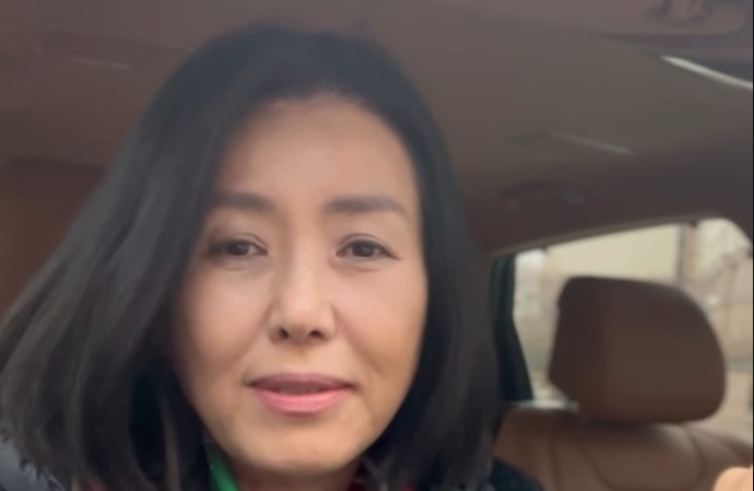  방송인 손범수의 아내 진양혜가 어머니가 치매 진단을 받았다고 고백했다.[사진출처 = 영상 캡처]