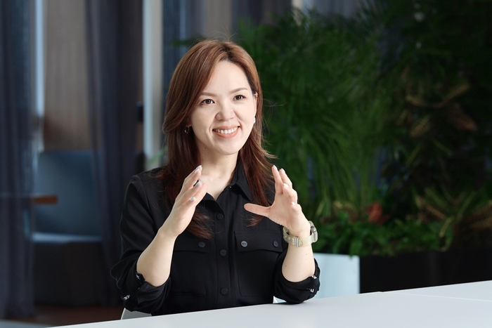  커머스 크리에이터에 대해 설명하는 김한나 대표.그립컴퍼니