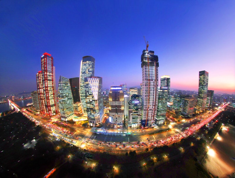 병오년 오천피 여정 시작…달리는 말에 올라타라