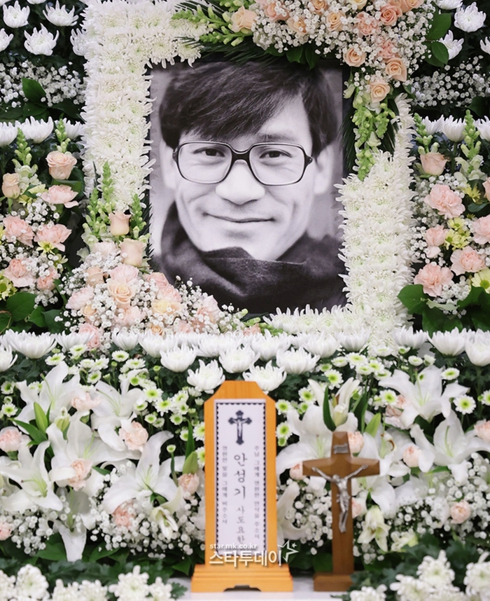  故 안성기. 사진ㅣ사진공동취재단