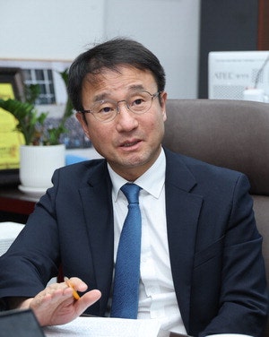 "지방선거 승리로 이끌 준비된 원내대표"