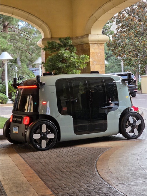 운전석도 핸들도 없는 자율차 … 복잡한 도로에선 양보운전 척척