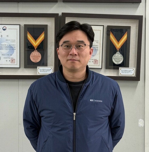 "한겨울 과수원 피해 줄일 방한 페인트 개발했죠"