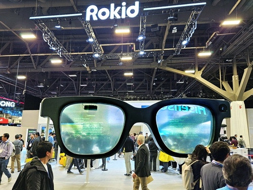 전시장 중앙 꿰찬 AI 안경 … "QR코드 보니 바로 결제되네"
