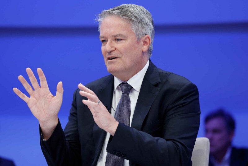 "韓, 이민자 고숙련 위주로 받고…정년 늘리며 연금 개혁하라"