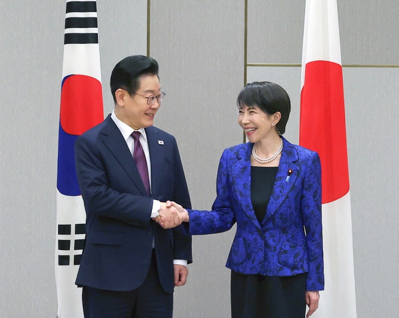 韓日정상 "경제안보·과학기술 포괄 협력"