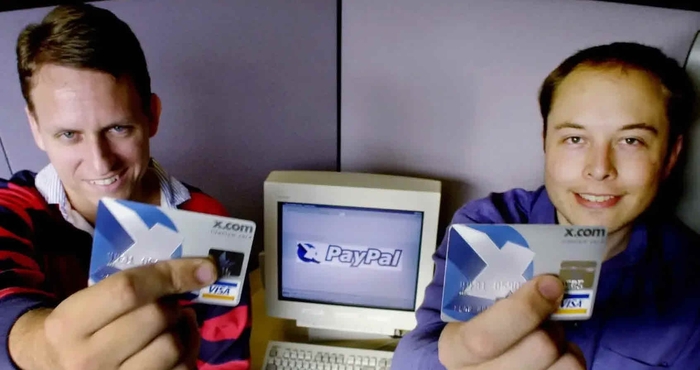  피터 틸과 일론 머스크는 페이팔 창업 동료였다.