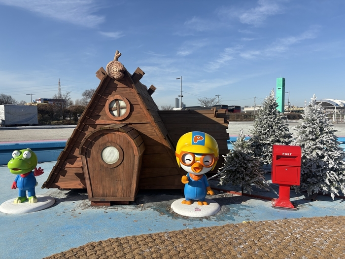  눈썰매장 안에 마련한 뽀로로 포토존/사진=김지은 여행+ 기자