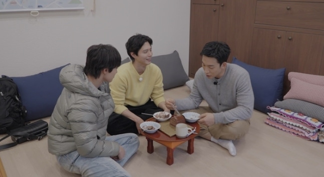 《小鎮魔髮師》朴寶劍與李相二挑戰資格證展現真摯友情