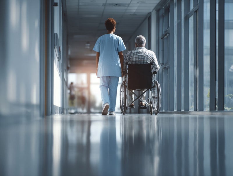 "의사는 환자가 가장 두려울 때 만나는 사람"…'공감 회진'